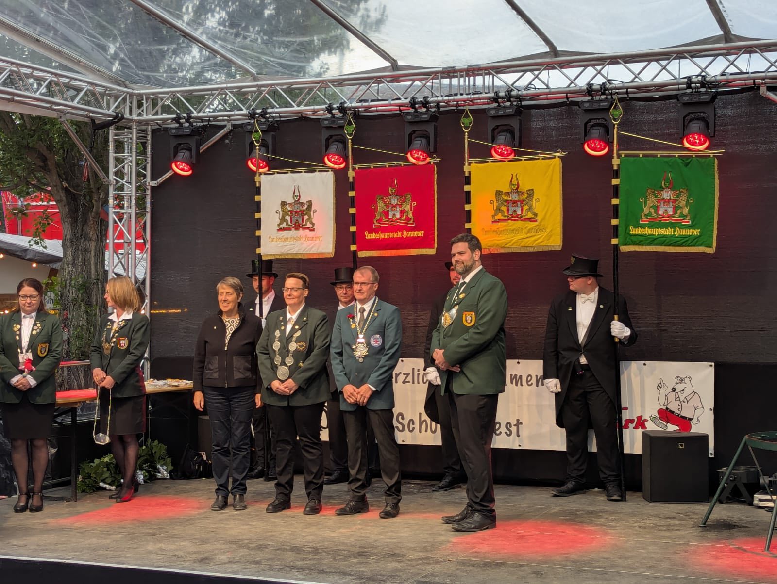 20250708_Schildvergabe2_4.jpg